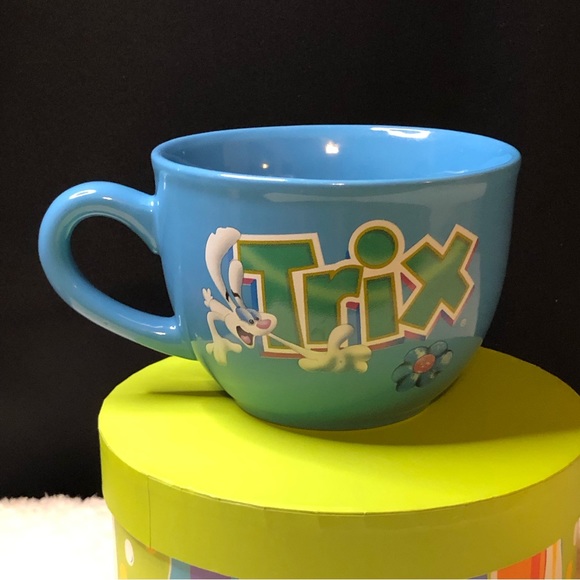 Vintage 2003 Large Rare General Mills Blue Trix Cereal Mug - Picture 2 of 10